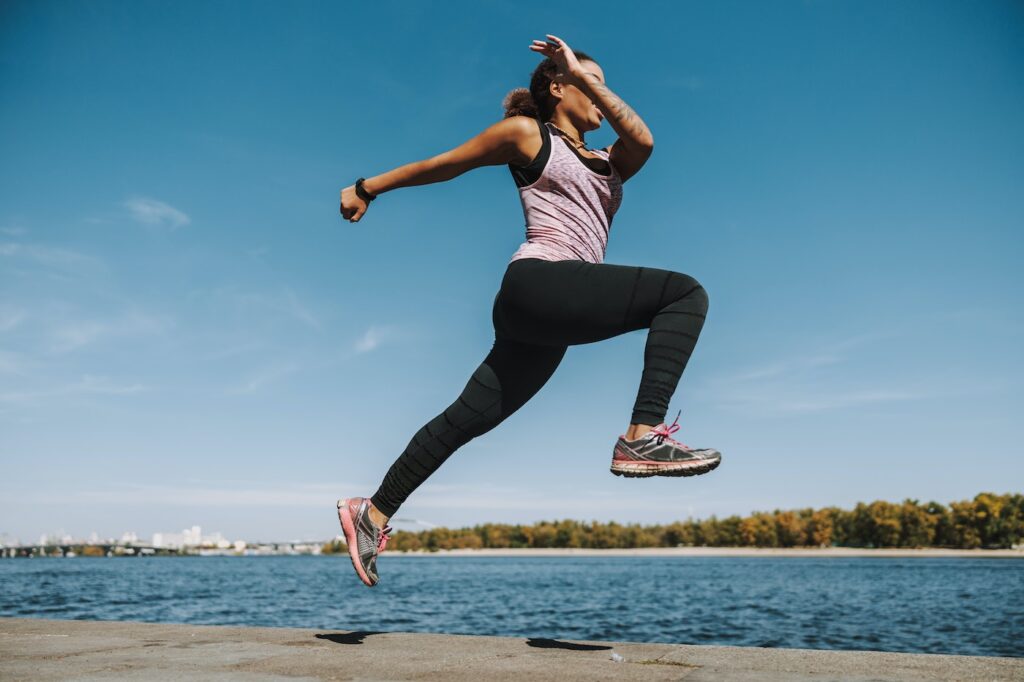 Woman running after having Hyperbaric Oxygen Therapy